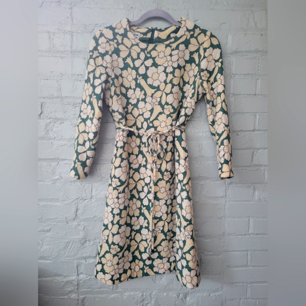 Very 60s vintage knee-length wool dress, super warm.